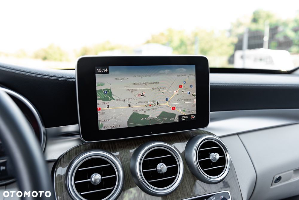 Mercedes-Benz Klasa C 220 (BlueTEC) d 7G-TRONIC AMG Line - 36