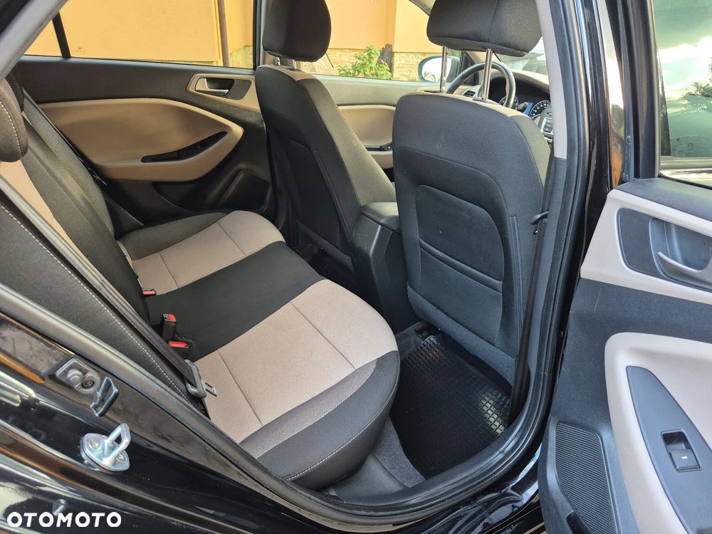 Hyundai i20 1.2 BlueDrive Elegant - 10