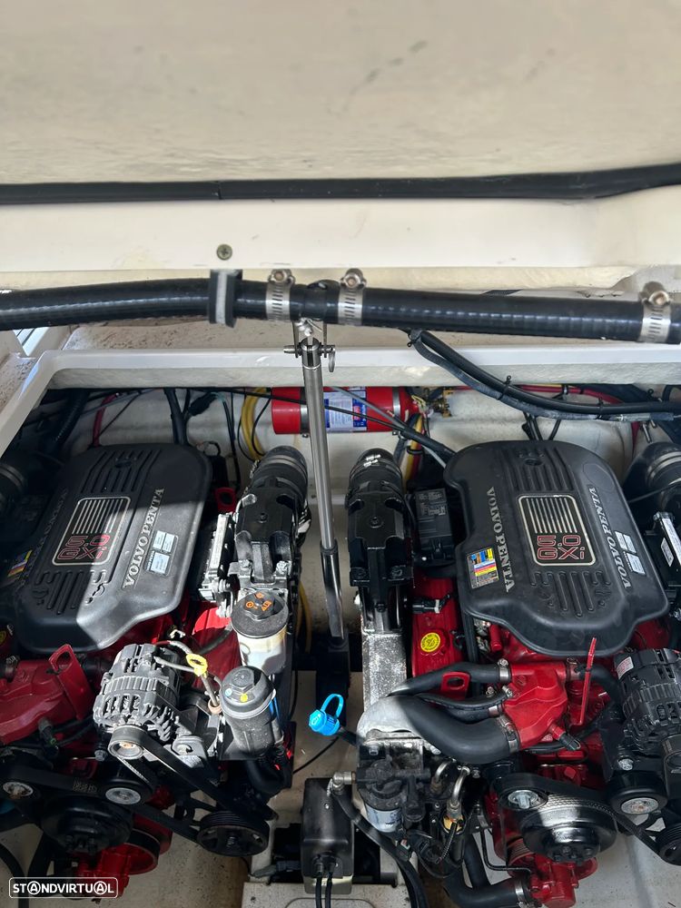 Monterey 315 Sport Cruiser - 27