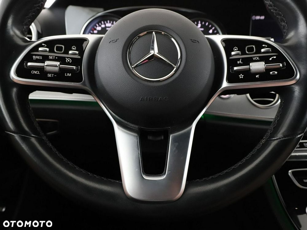 Mercedes-Benz Klasa E 300 de 9G-TRONIC Avantgarde - 22