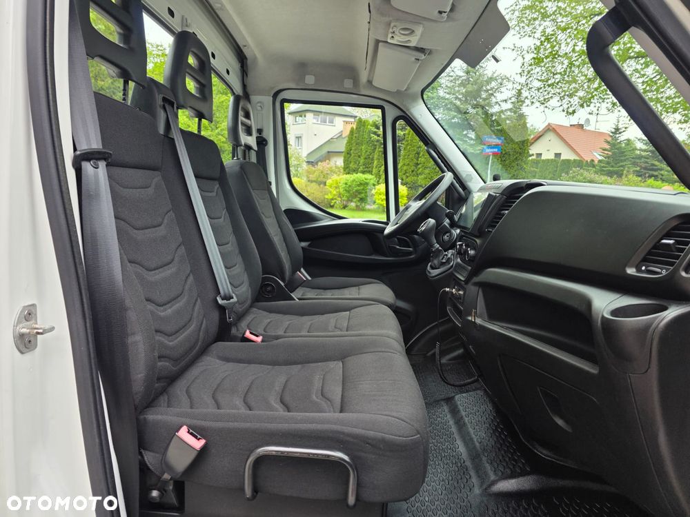 Iveco DAILY 35S11 - 18