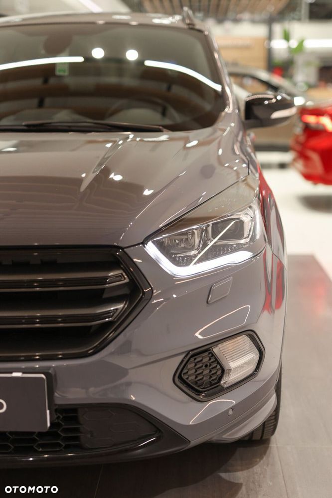 Ford Kuga - 18