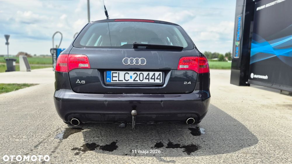Audi A6 Avant 2.4 - 4