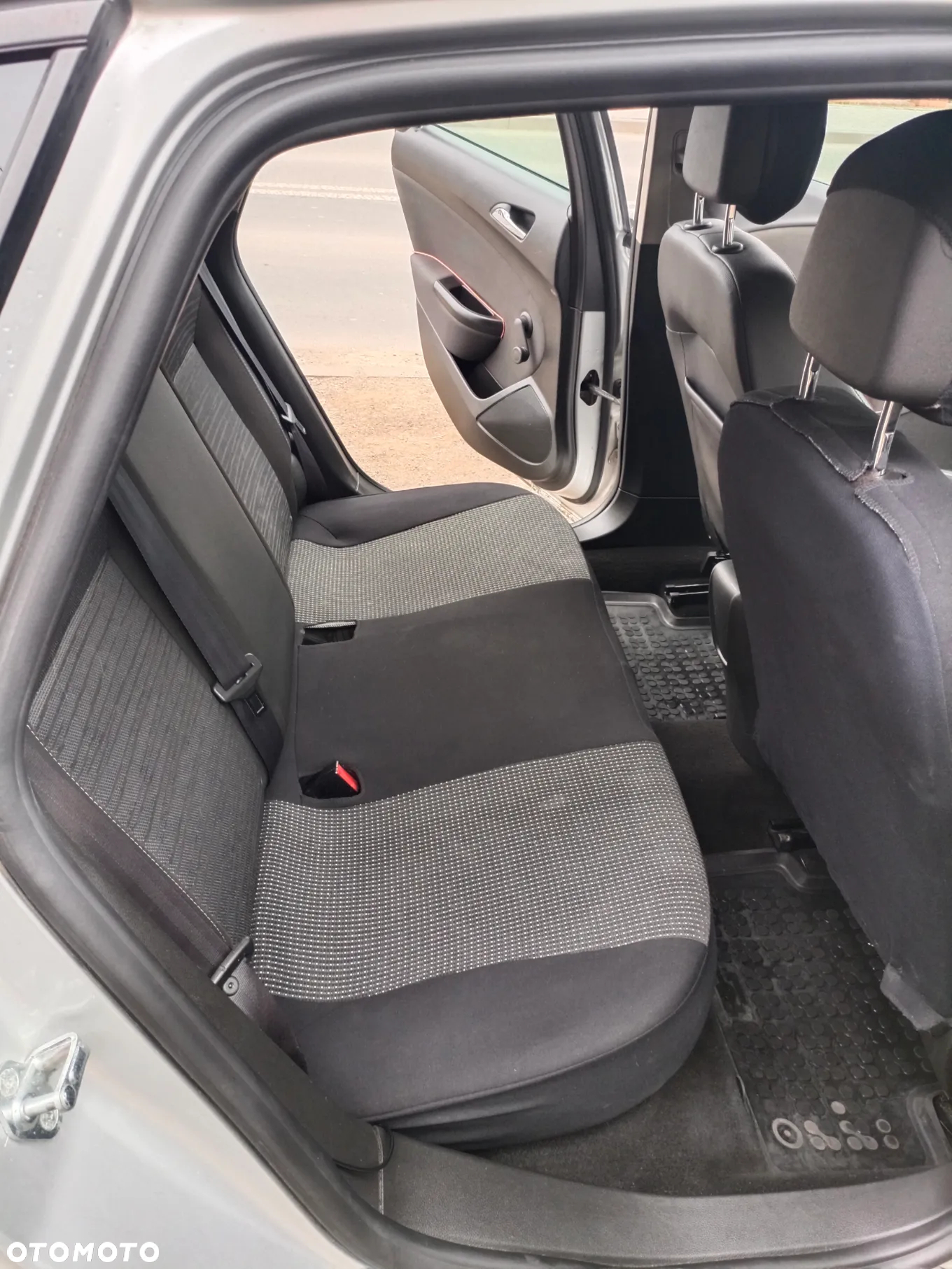Opel Astra IV 1.4 T Enjoy EU6 - 12