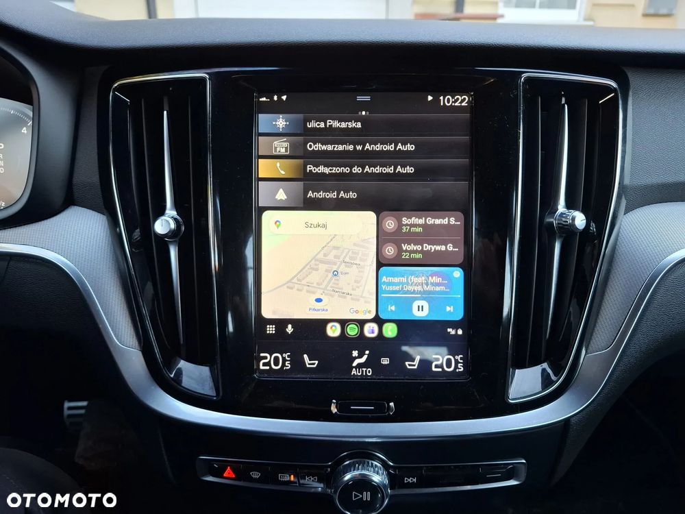 Volvo V60 D3 R-Design - 17