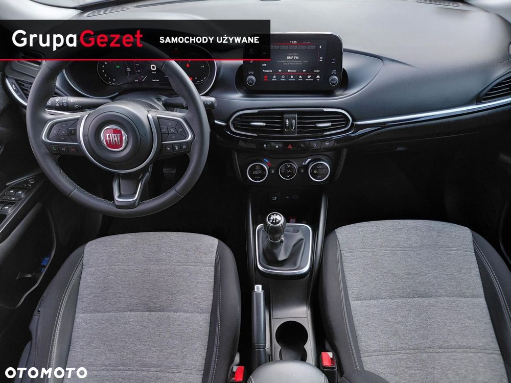 Fiat Tipo - 12