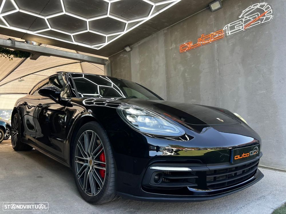 Porsche Panamera Sport Turismo 4 E-Hybrid Platinum Edition PDLS - 1