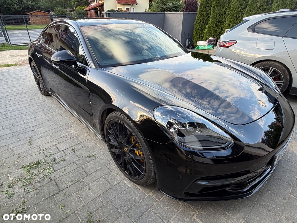 Porsche Panamera - 3
