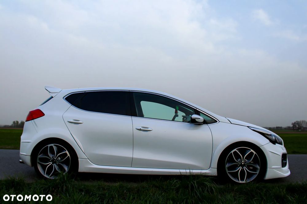 Kia Ceed 1.6 T-GDI GT XL - 9