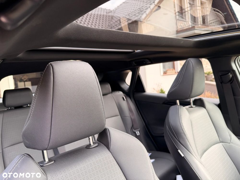 Toyota bZ4X 71.4kWh 4x4 Executive - 9