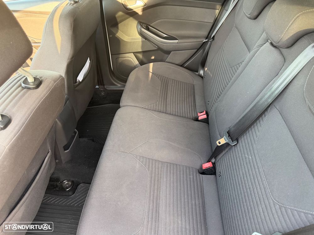 Ford Focus 1.5 TDCi Titanium - 25