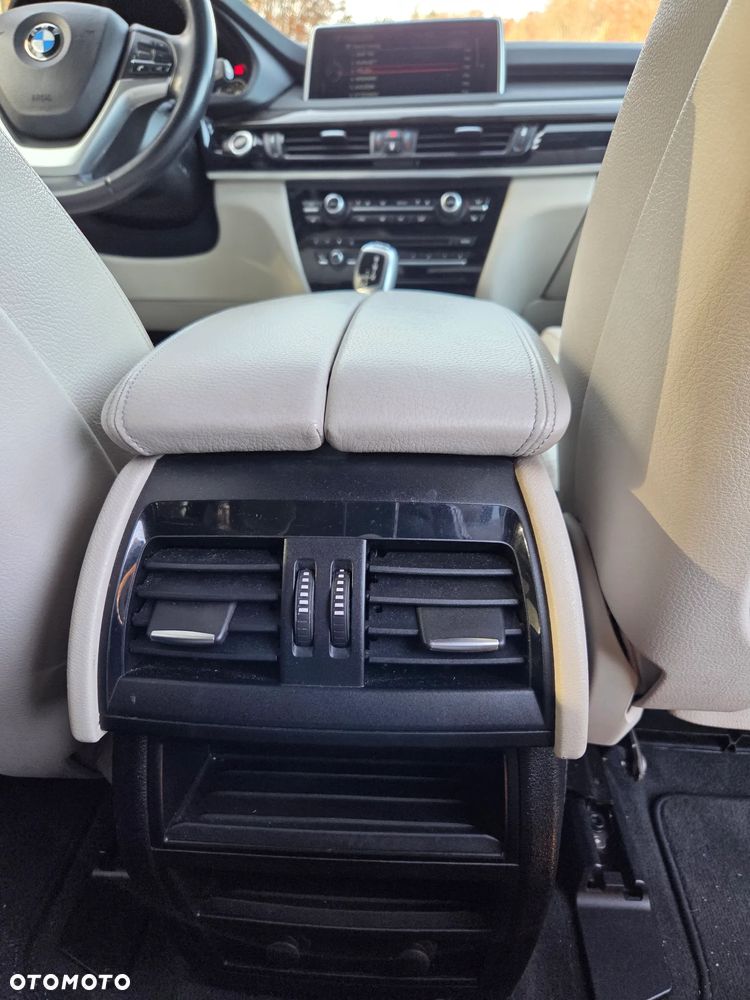 BMW X5 xDrive25d - 29