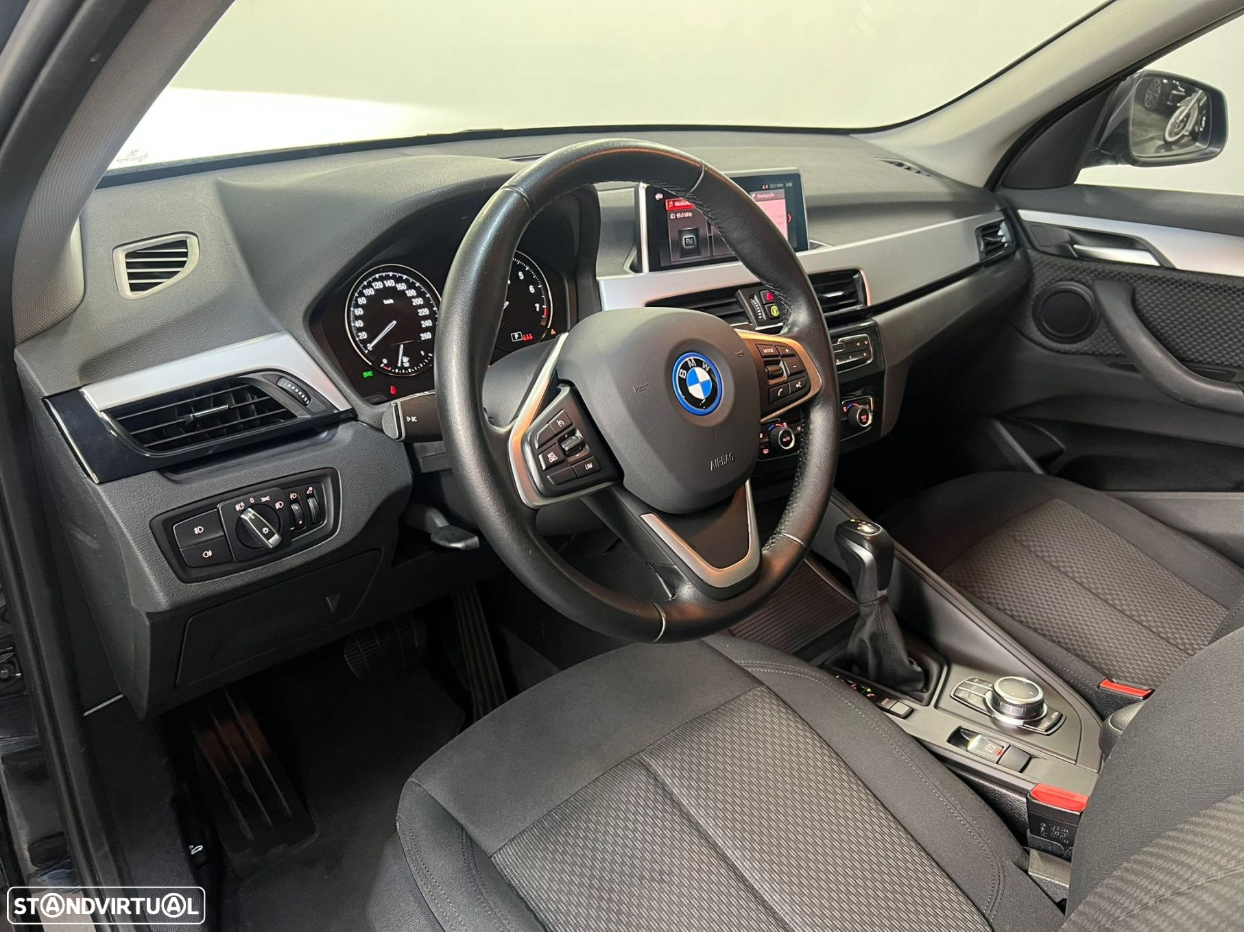 BMW X1 25 e xDrive Corporate Edition - 5