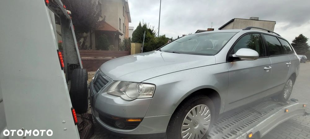Volkswagen Passat 2.0 TDI Comfortline DSG - 18