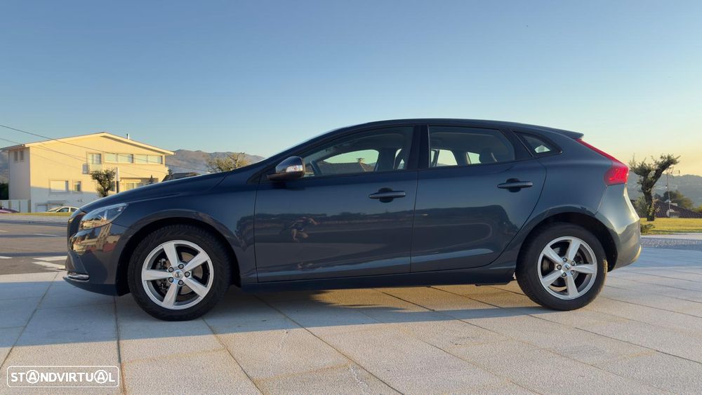Volvo V40 D2 Kinetic - 6