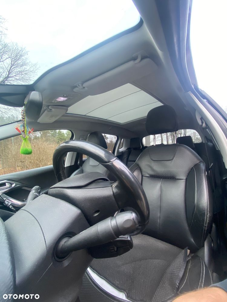 Peugeot 2008 e-HDi FAP 115 STOP & START Business-Line - 8