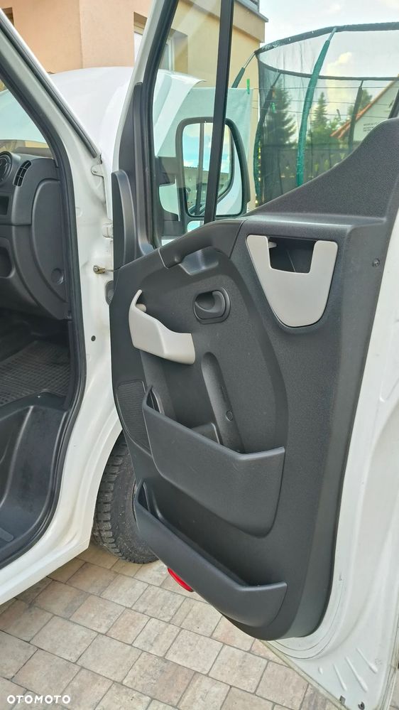Renault Master - 25