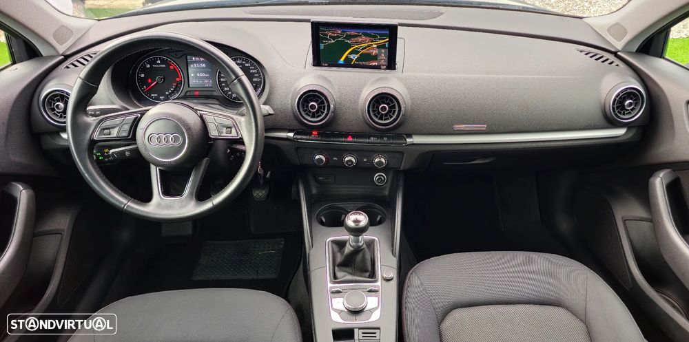 Audi A3 Sportback 1.6 TDI - 11