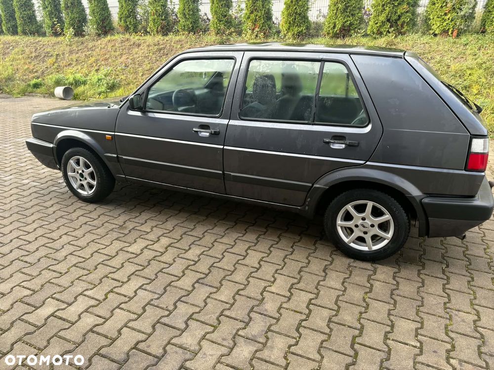 Volkswagen Golf - 4