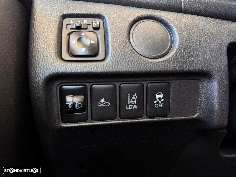 Mitsubishi L200 2.3 DI-D Strakar CD Connect Edition 4WD - 17