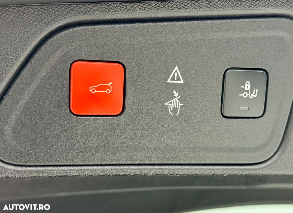 Peugeot 3008 1.2 PureTech Turbo S&S GT-Line - 24