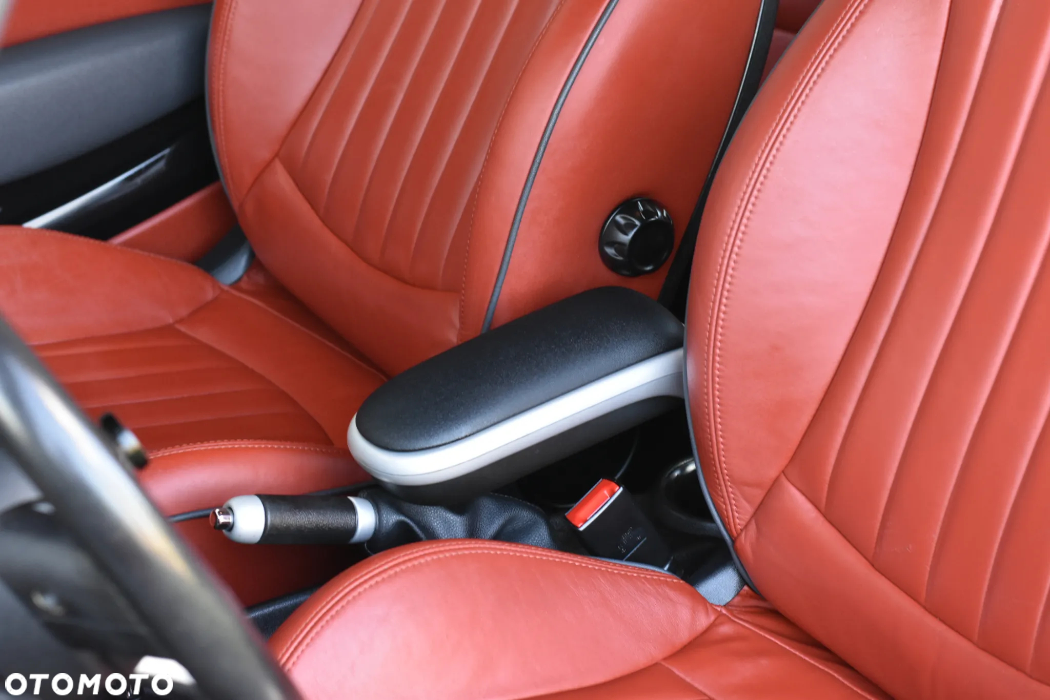 MINI Cooper S 50 Mayfair - 30