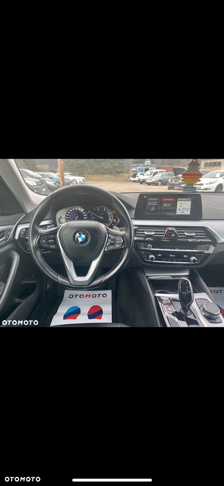 BMW Seria 5 520d Touring - 13