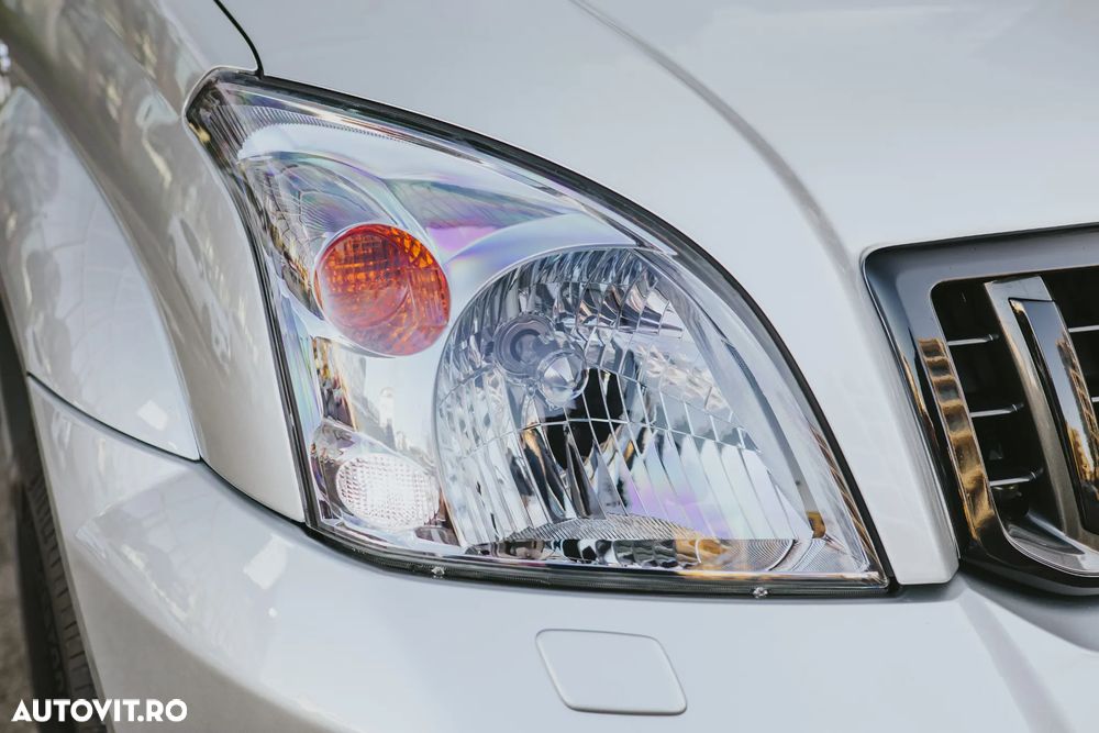 Toyota Land Cruiser - 11