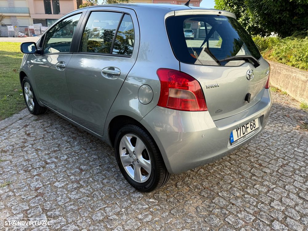 Toyota Yaris 1.0 VVT-i Sol High Pack MMT VSC+TRC - 3
