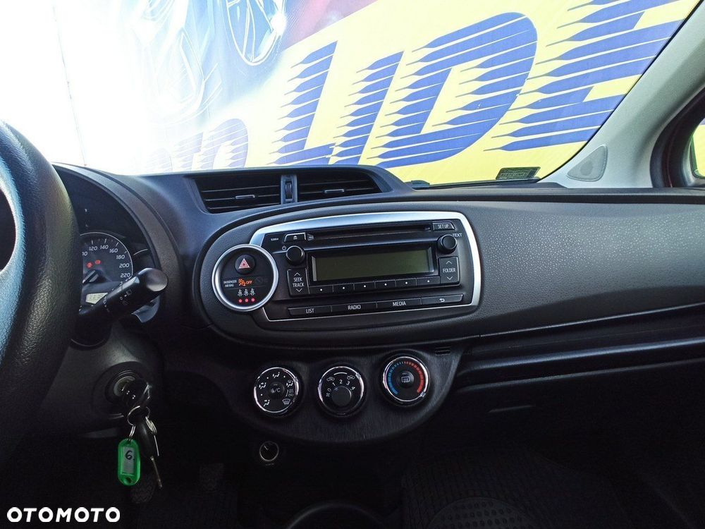 Toyota Yaris - 11