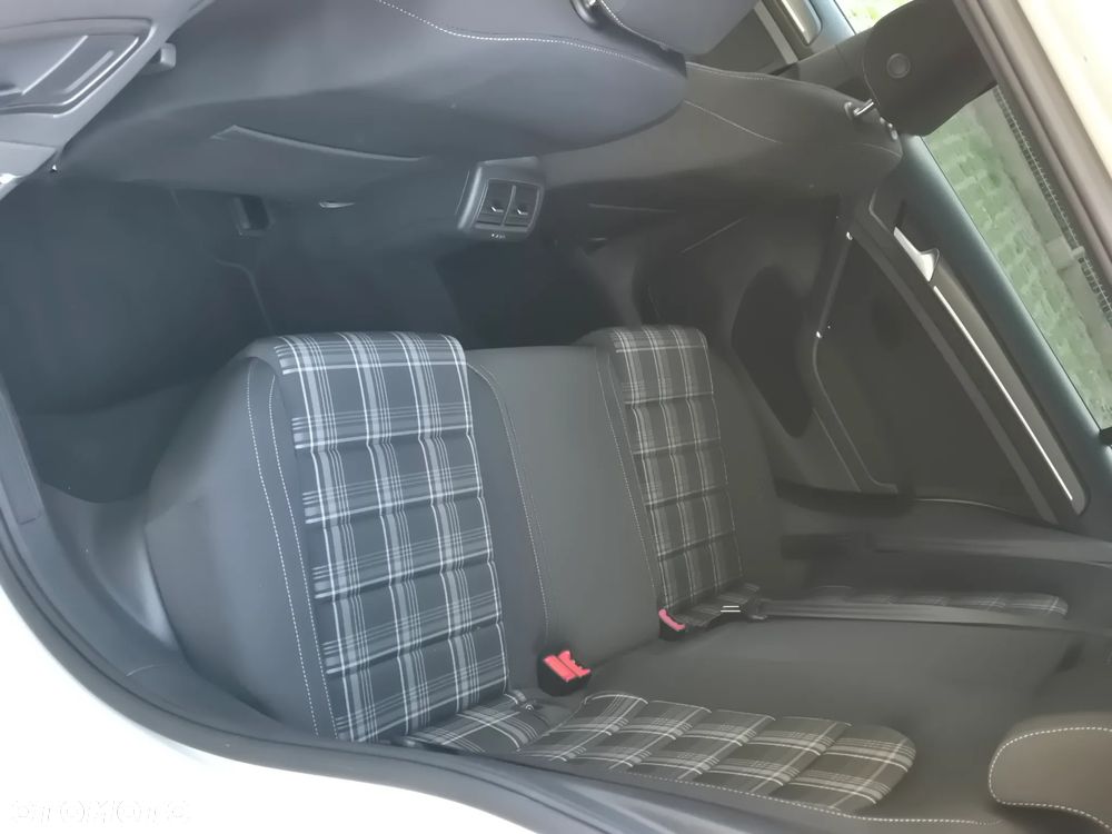 Volkswagen Golf GTD BlueMotion Technology DSG - 8