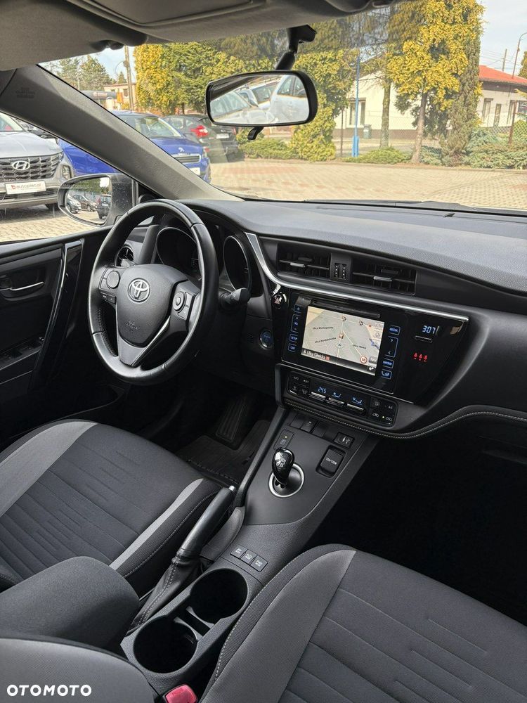 Toyota Auris - 8