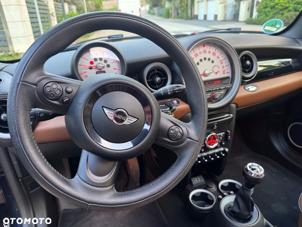 MINI Cooper 50 Mayfair - 34