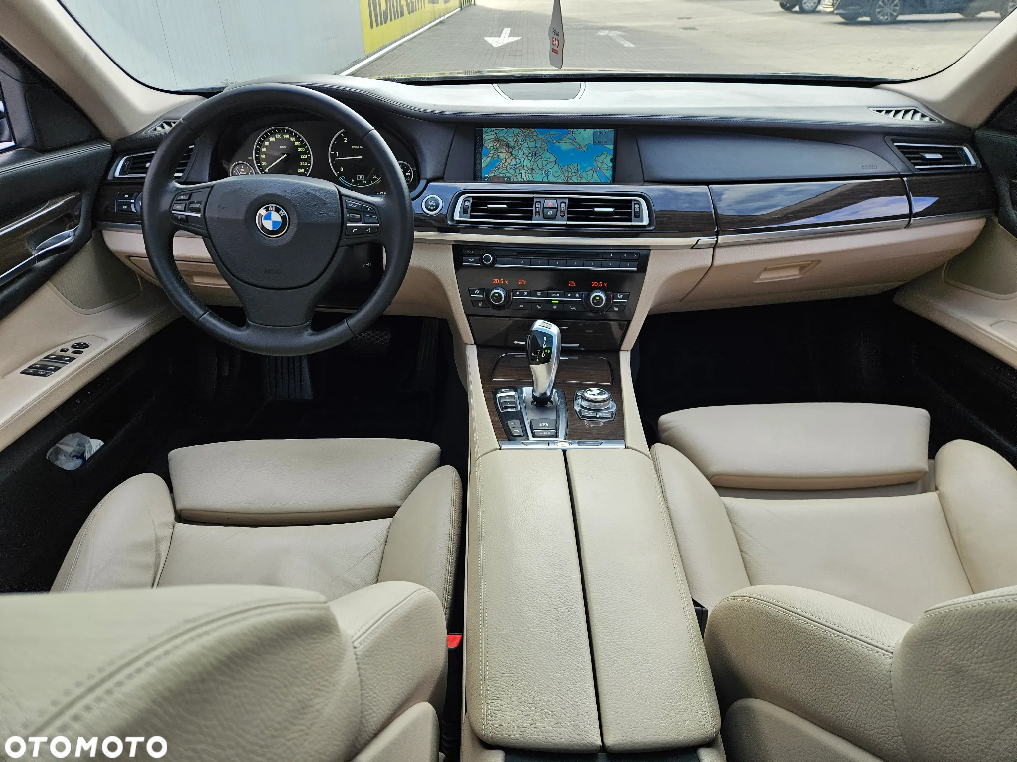 BMW Seria 7 730d - 38
