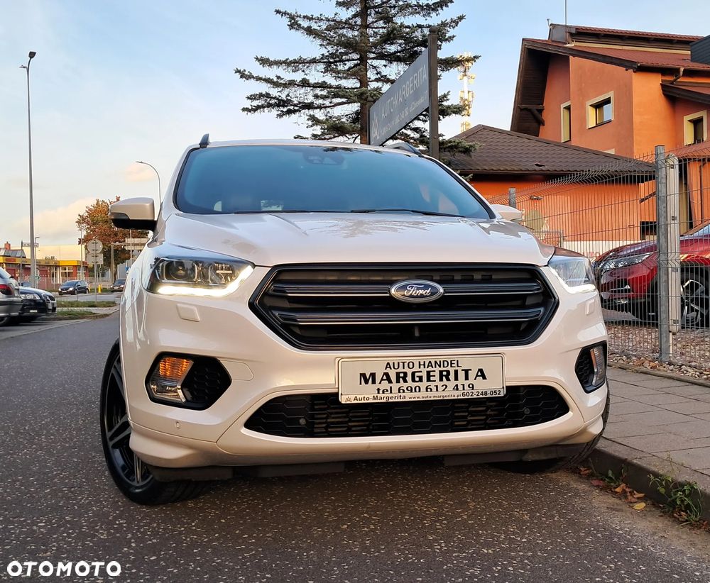 Ford Kuga 2.0 TDCi 4x4 ST-Line - 38
