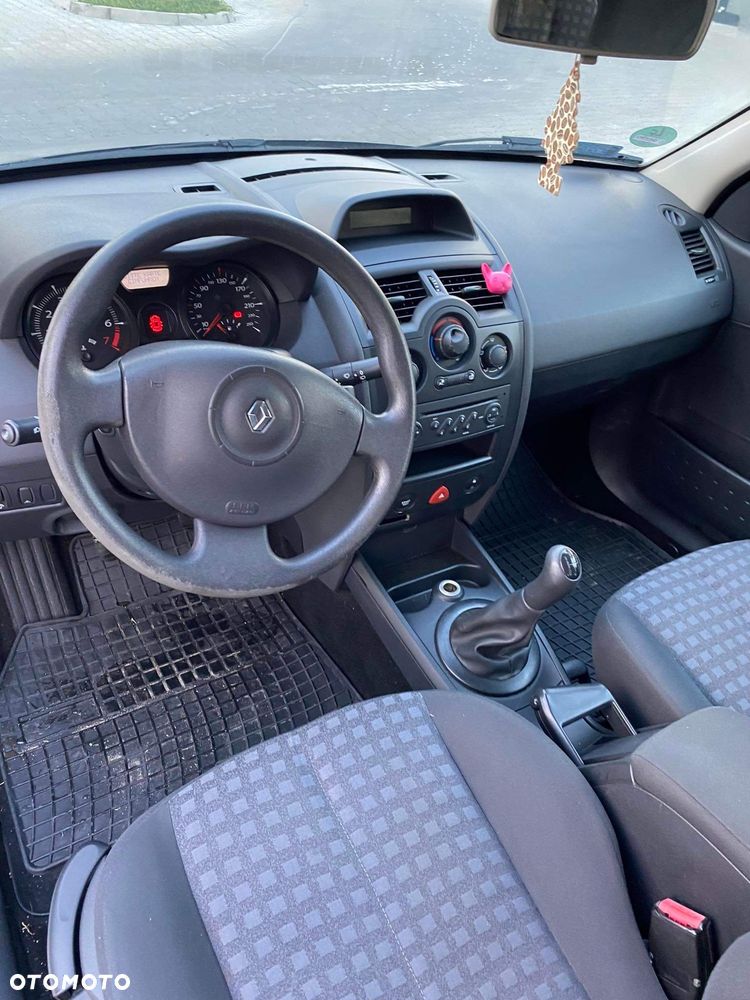 Renault Megane 1.6 16V Dynamique Euro5 - 7