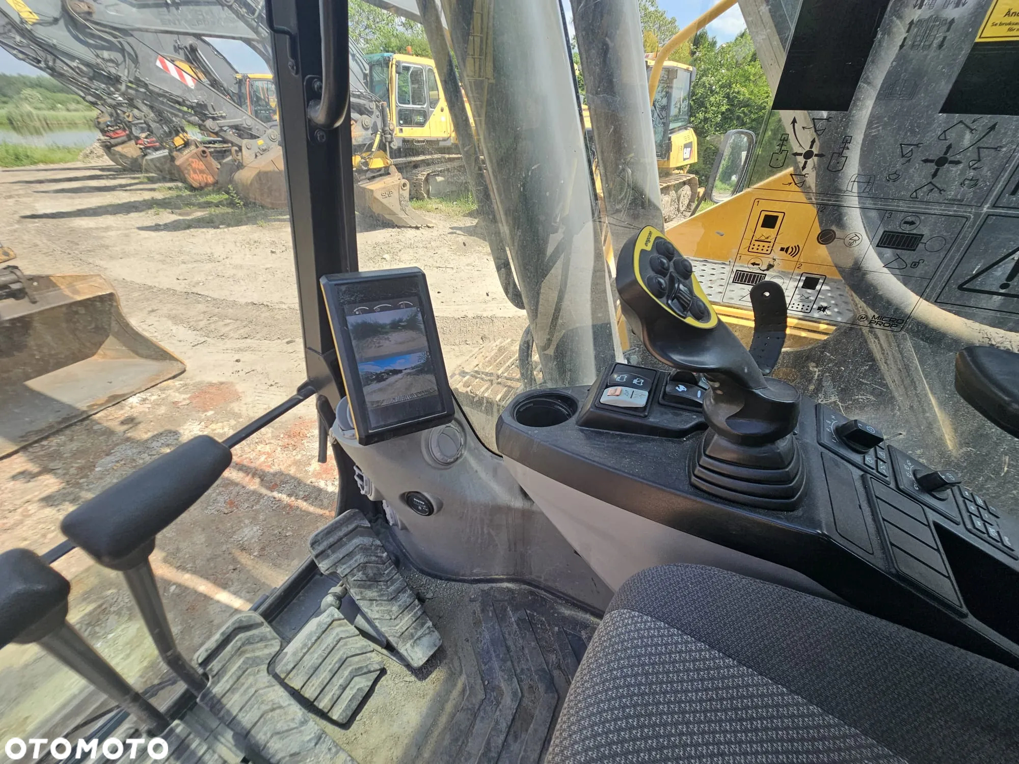 Volvo EC220EL - 31