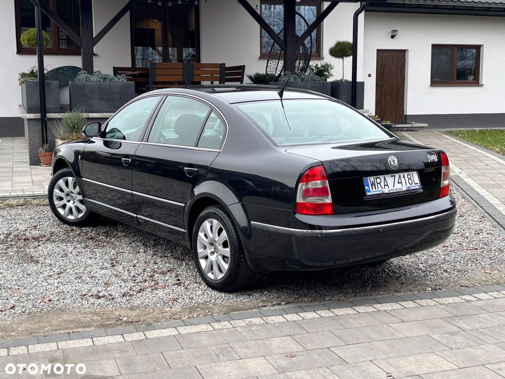 Skoda Superb 2.0 Comfort - 14