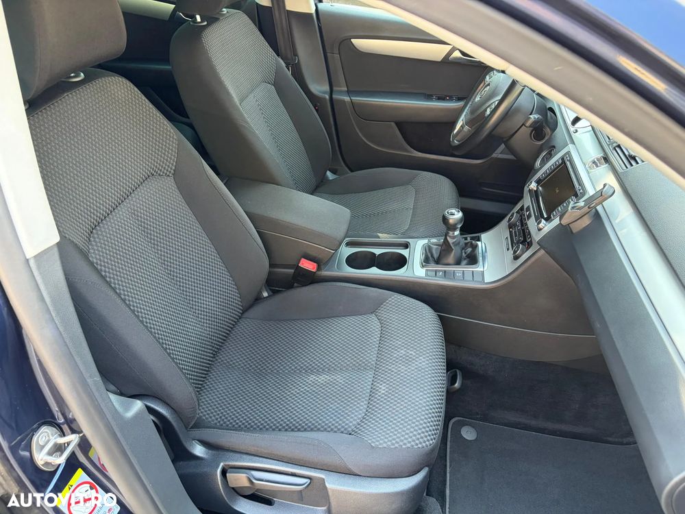 Volkswagen Passat 1.6 TDI BlueMotion Technology Highline - 10