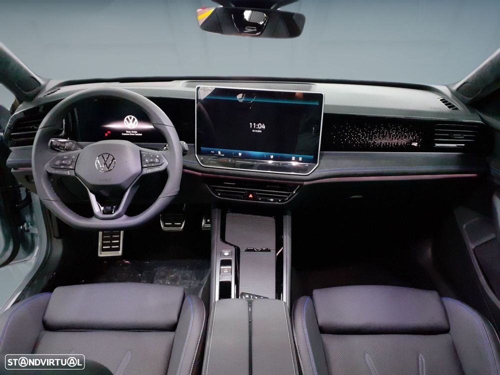 VW Passat Variant 1.5 TSI eHybrid R-Line DSG - 12