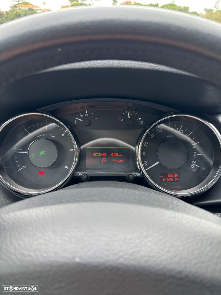 Peugeot 3008 1.6 HDi Active - 12