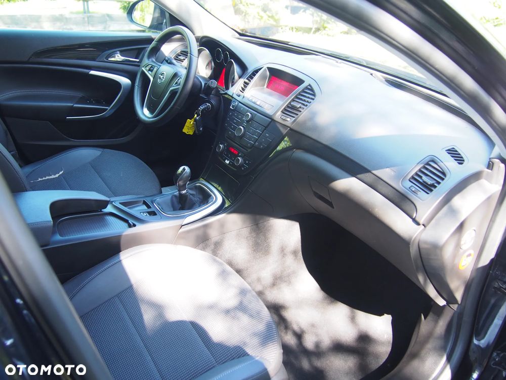 Opel Insignia 2.0 CDTI Sports Tourer - 11