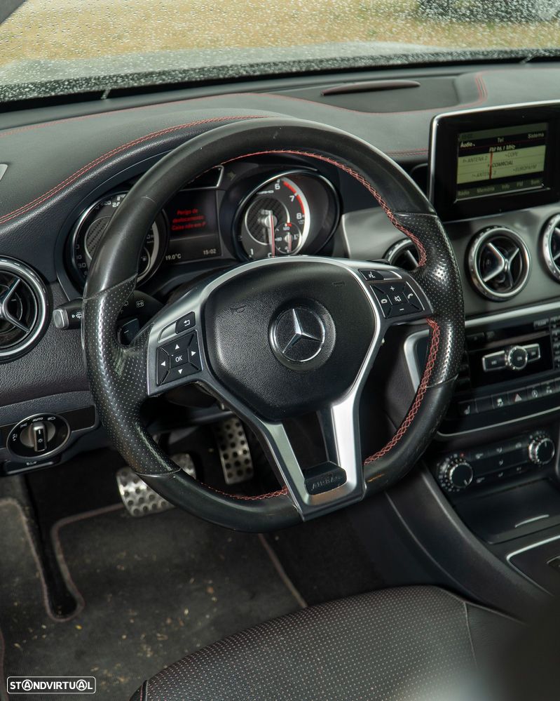 Mercedes-Benz GLA 45 AMG 4-Matic - 12