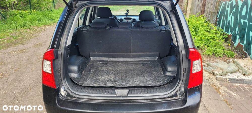 Kia Carens 2.0 CRDi Tour - 5