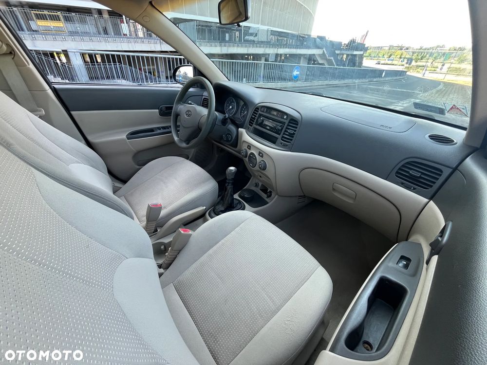 Hyundai Accent 1.4 Classic - 17