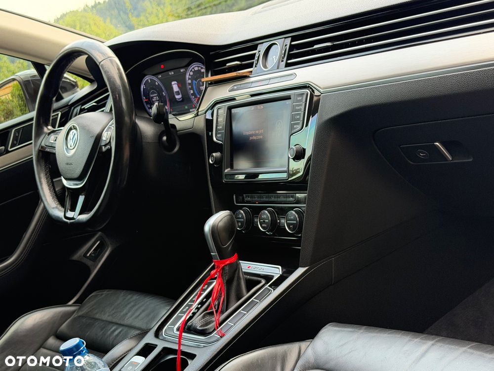 Volkswagen Passat - 23