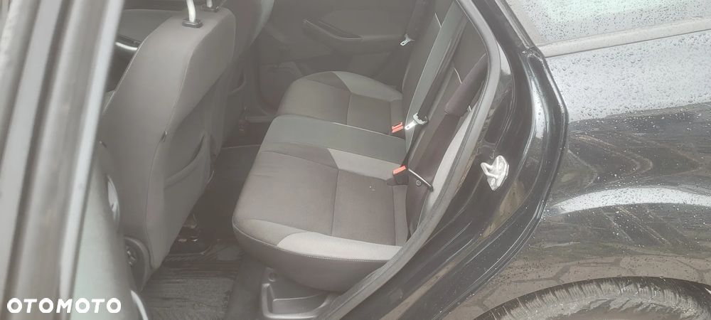 Ford Focus - 8