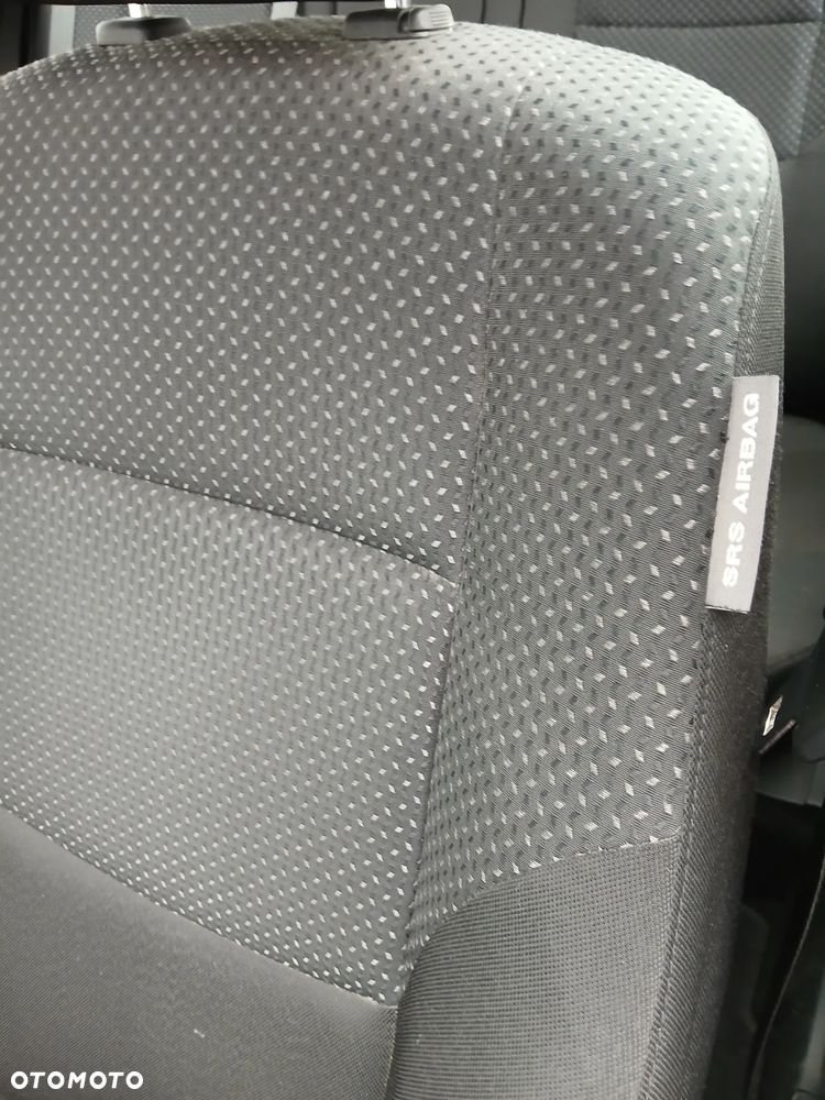 Hyundai i30 1.4 Classic + - 16