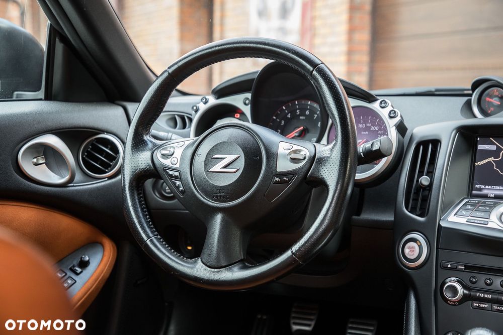 Nissan 370 Z 3.7 V6 Premium - 28
