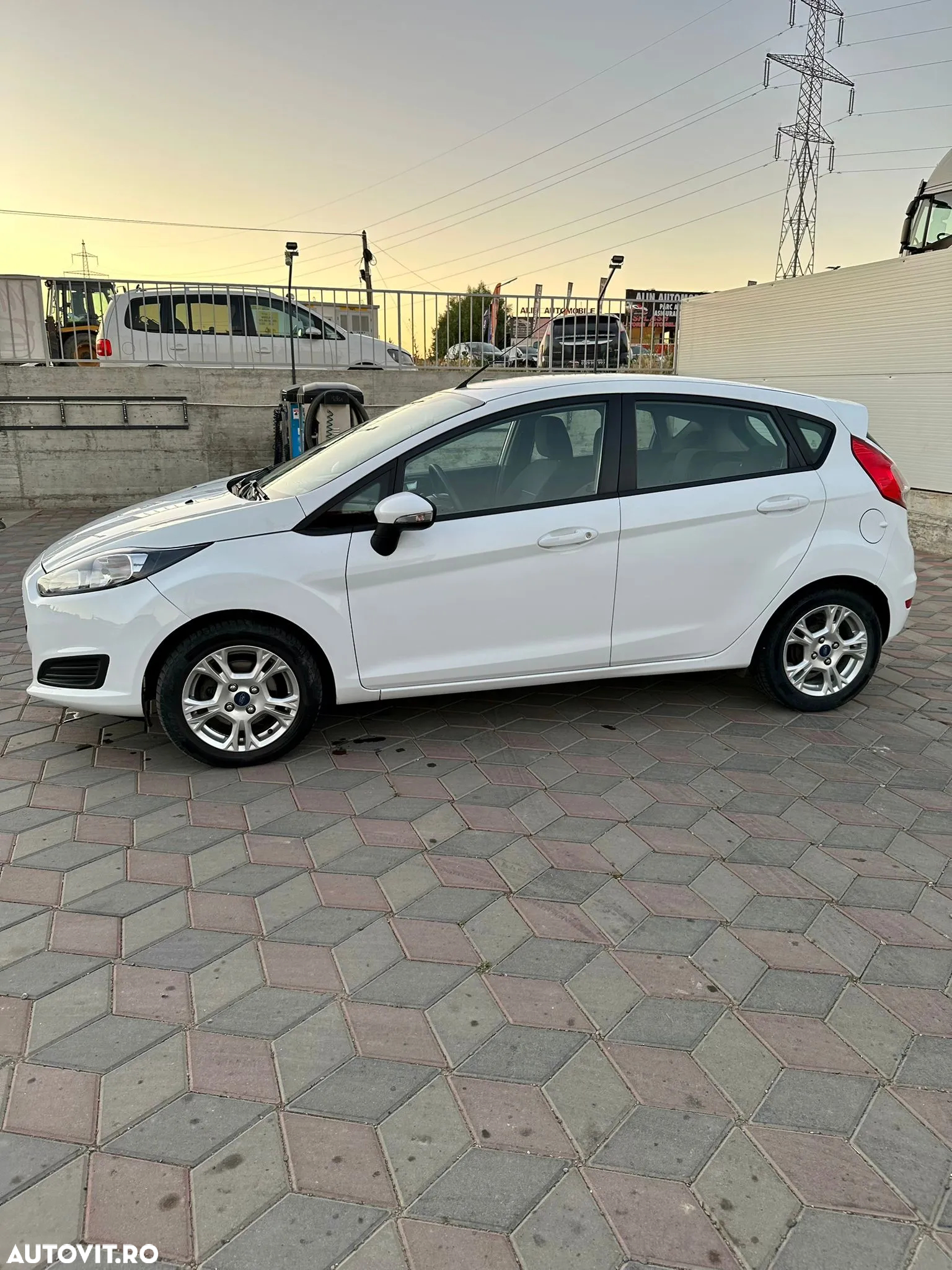 Ford Fiesta 1.0 Start Stop Titanium - 2